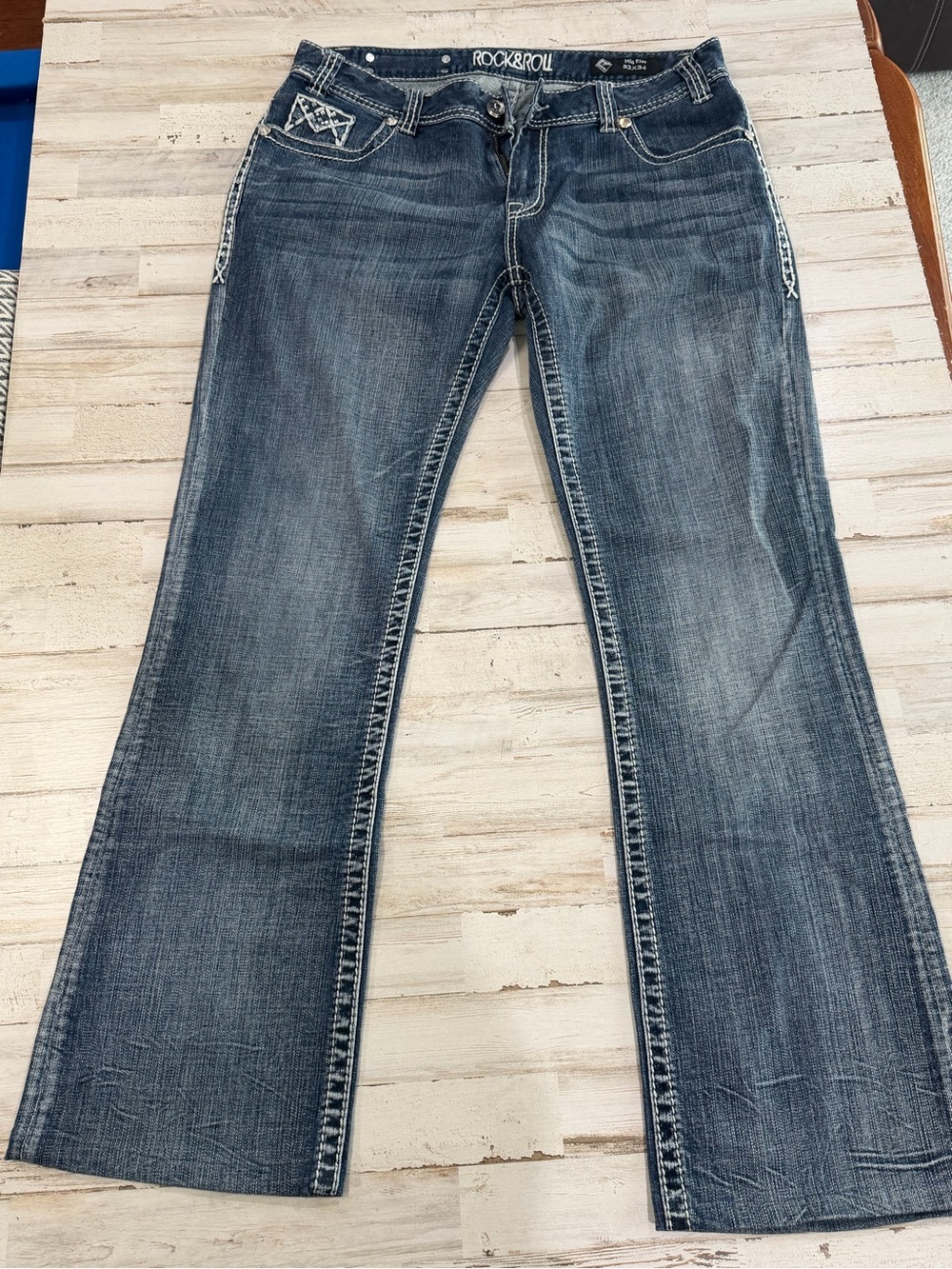 Rock & Roll Cowgirl Mid Rise Bootcut Jeans – Size 33